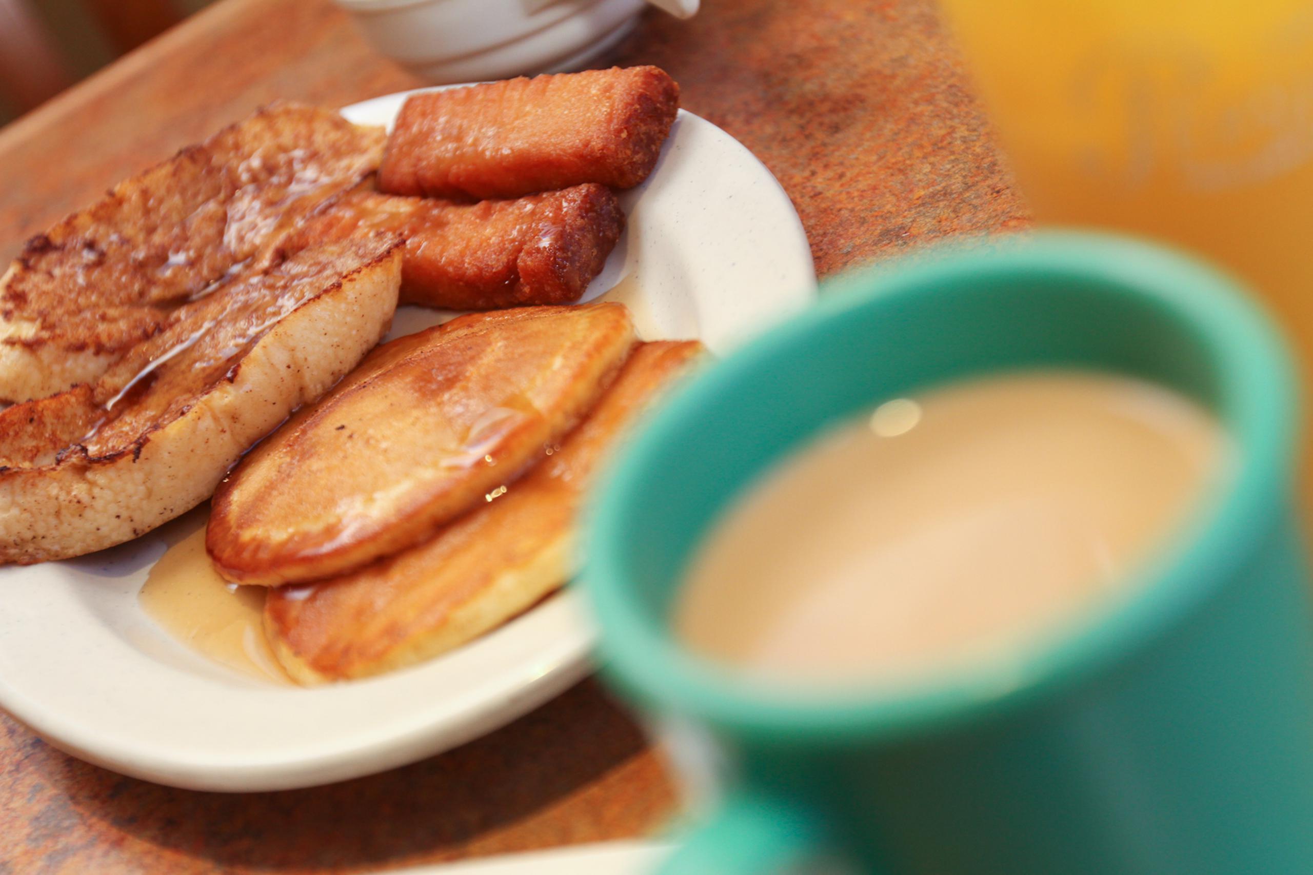 Aunque el mediodía, en Puerto Rico, es la hora del ‘almuerzo’, en otros lugares del mundo el término correcto es la hora de la ‘comida’.
