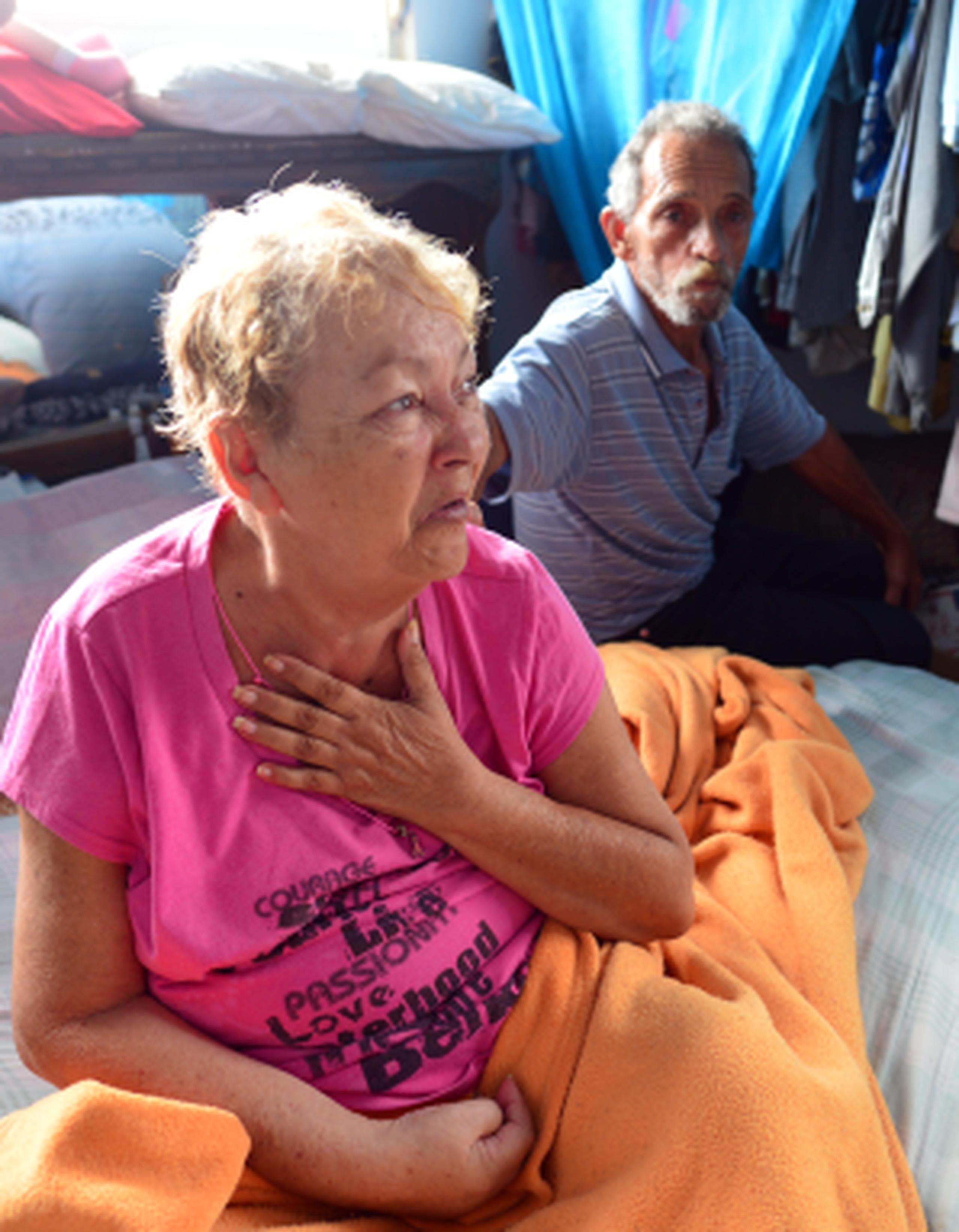 Nilda Méndez Mercado resiente la falta de ayuda luego de haber perdido su hogar. (luis.alcaladelolmo@gfrmedia.com)