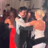 VIDEO: Chayanne baila “Tiempo de Vals” con Lele Pons durante su boda con Guaynaa