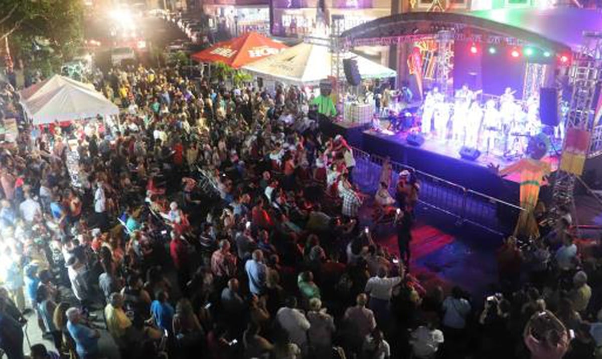 Arranca la Navidad en Aguadilla Primera Hora