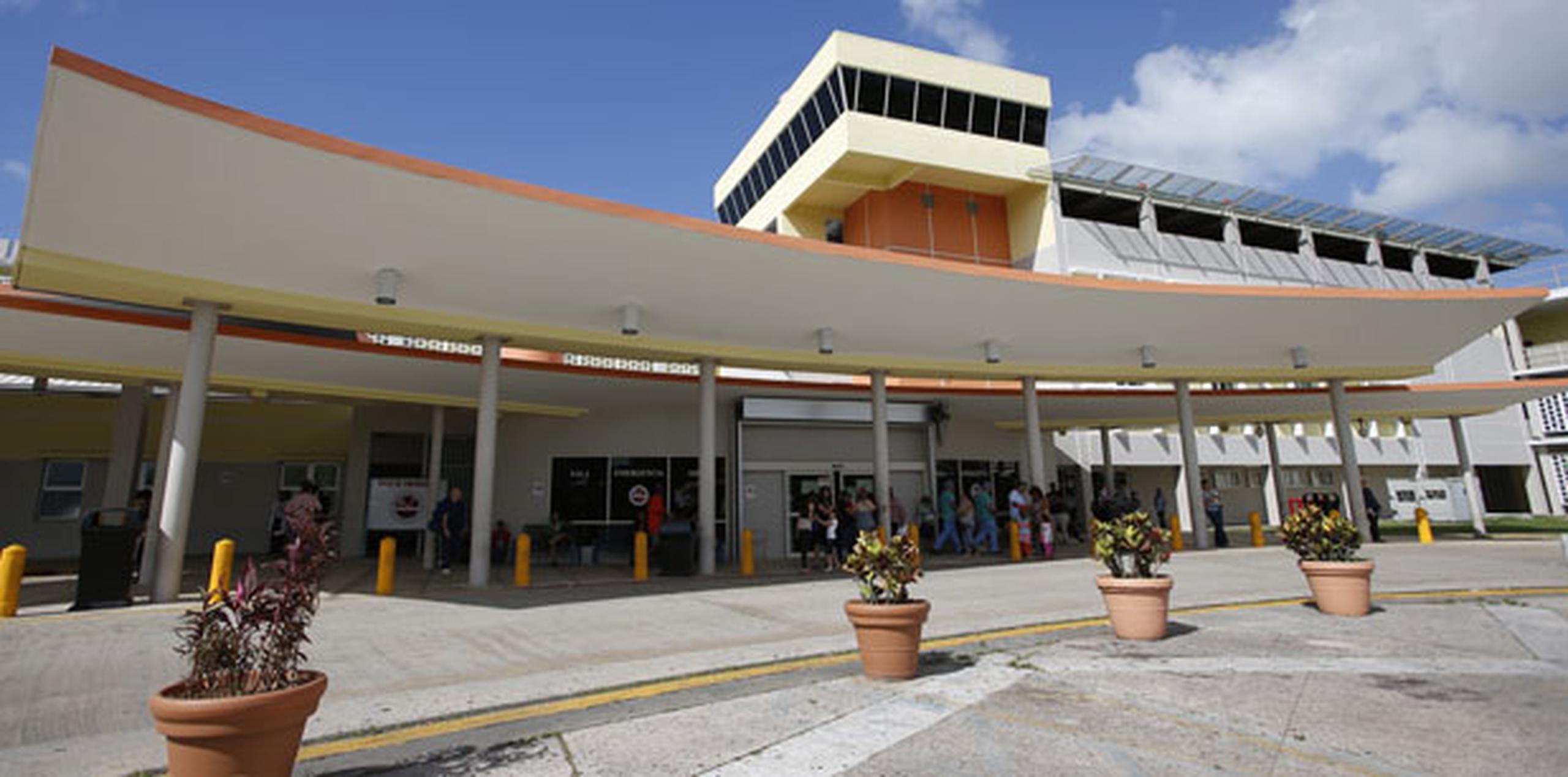 La mujer sufrió heridas de gravedad por lo que fue trasladada del hospital Manatí Medical Center hasta el Centro Médico en Río Piedras donde quedó recluida. (Archivo)