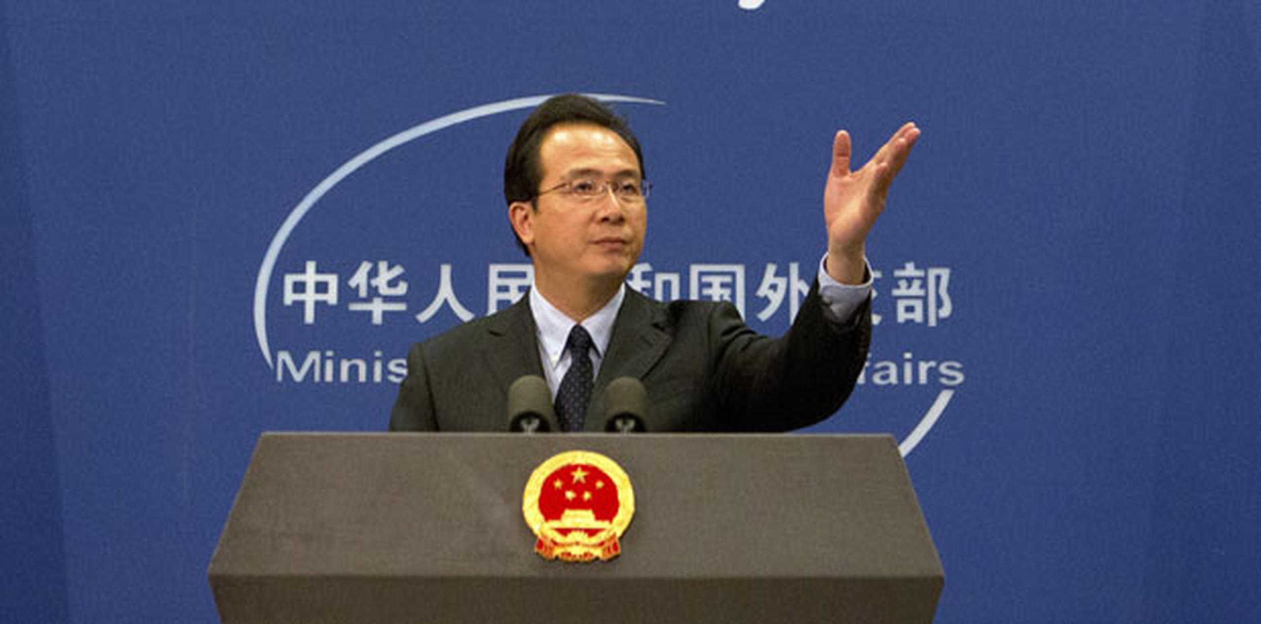 "A tenor de las nuevas circunstancias, realizaremos nuevas propuestas para asegurar la seguridad de los ciudadanos y las instituciones chinas en el extranjero", subrayó Hong Lei, en una rueda de prensa. (AP /Mark Schiefelbein)