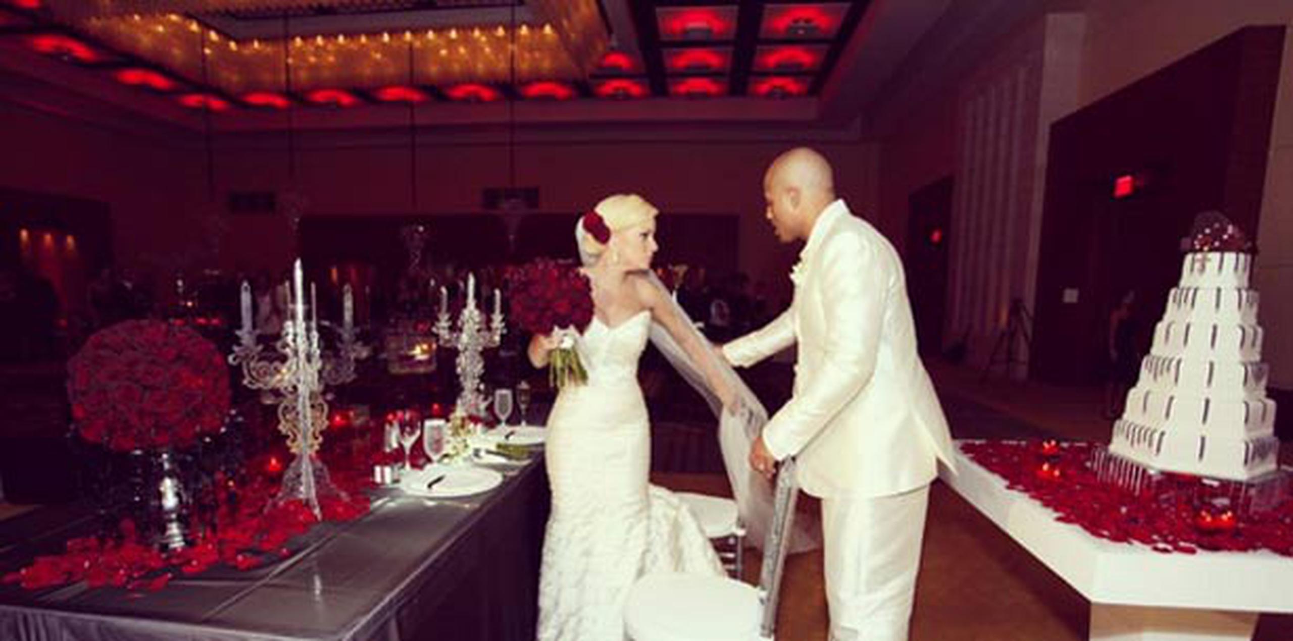 La animadora de Pégate al Mediodía compartió una foto de su boda con el baloncelista. (Instagram)