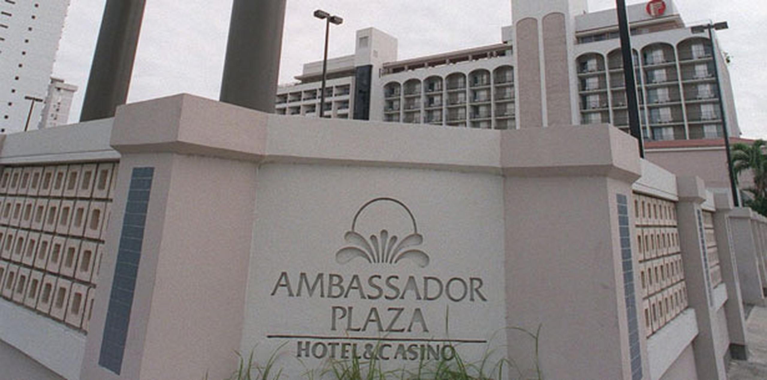 El futuro hotel, que se espera sea inaugurado en el primer trimestre de 2017, ocupa las instalaciones del Radisson Ambassador Plaza & Casino, que cerró en abril de 2015 por los altos costos operativos. (Archivo)
