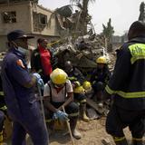 Tres muertos y 77 heridos tras explosión masiva en Nigeria