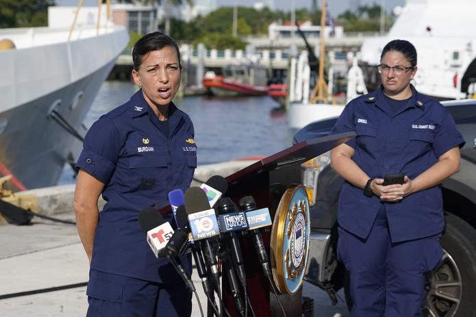 “No creemos que haya más sobrevivientes”, comentó la capitana de la Guardia Costera Jo-Ann F. Burdian durante una conferencia de prensa.