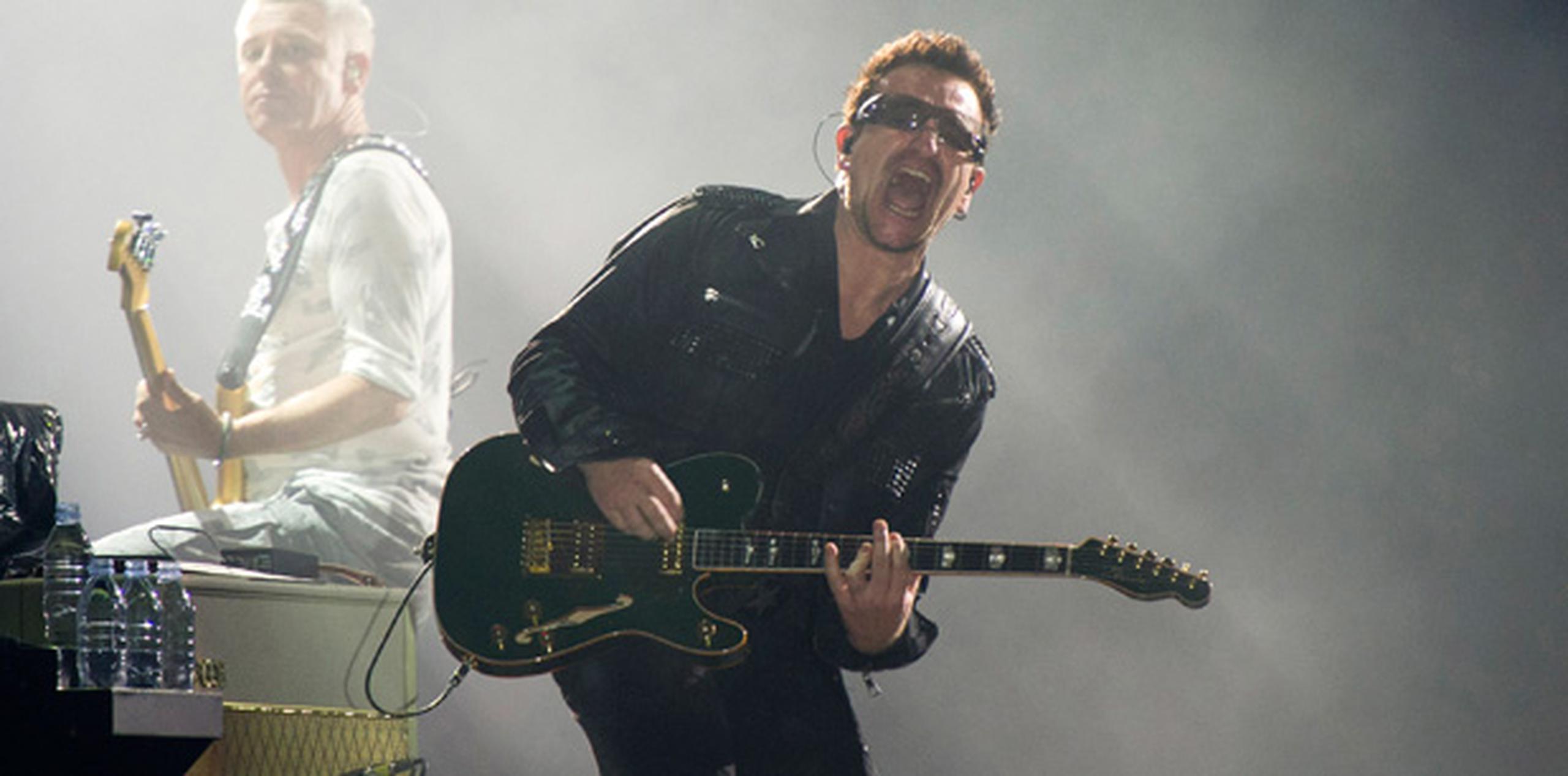 En una publicación en el cibersitio del grupo el jueves, Bono dijo que "la recuperación ha sido más difícil de lo que pensaba". (AP)