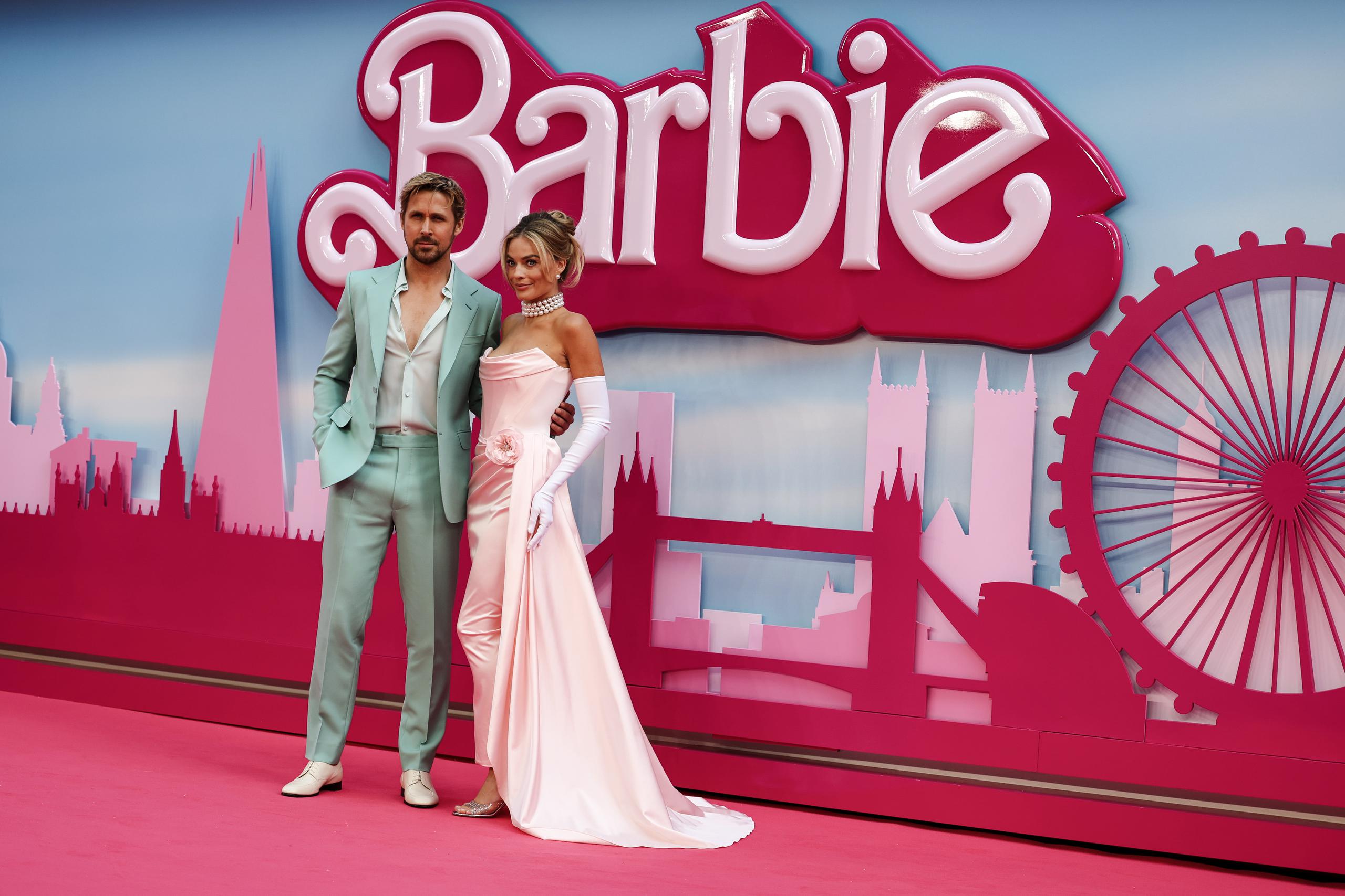 El actor canadiense Ryan Gosling y la actriz australiana Margot Robbie protagonistas de 'Barbie'.