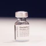 Combinar las vacunas de Sinovac y Pfizer es seguro, según estudio