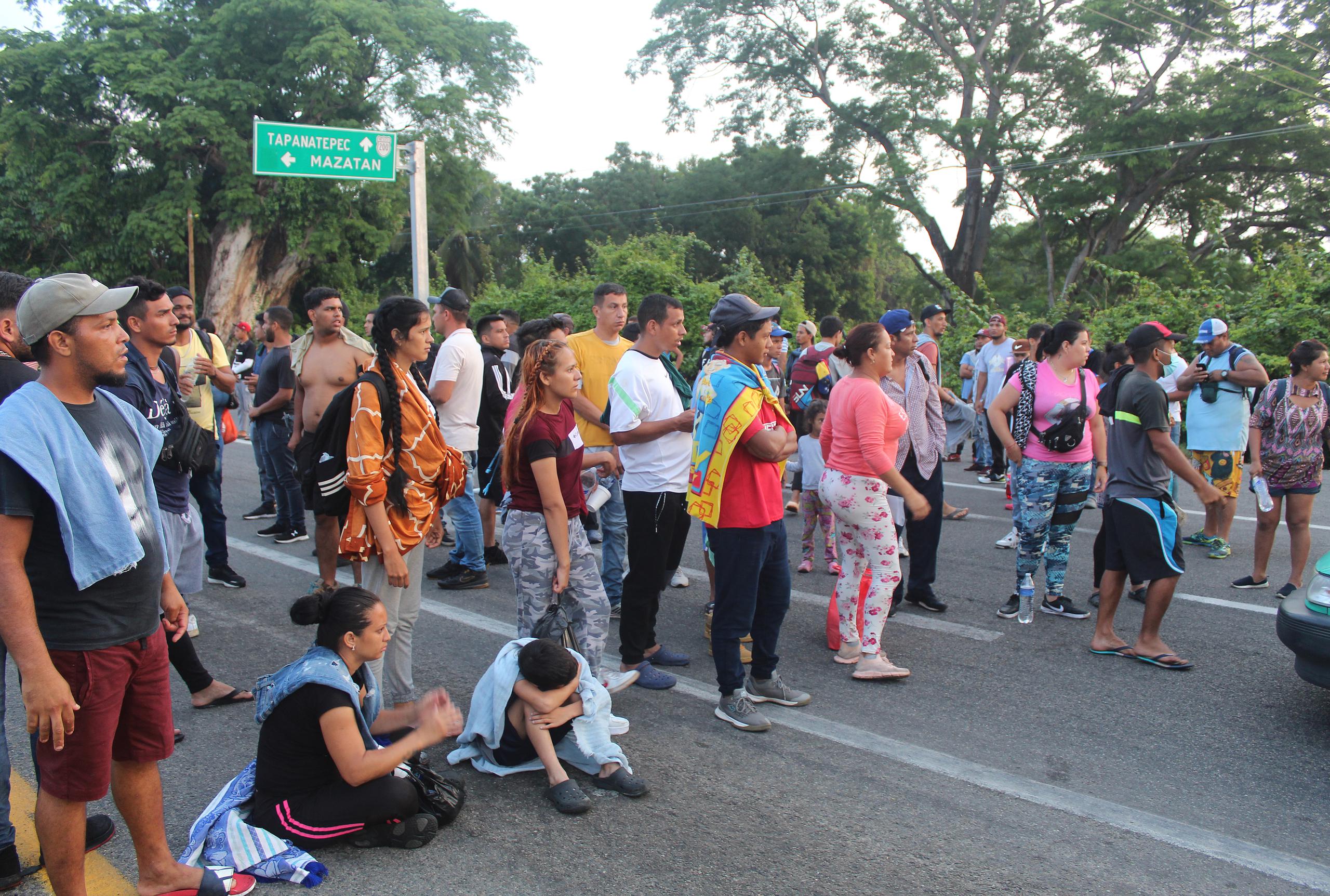 Migrantes centroamericanos en la ciudad de Tapachula en el estado de Chiapas (México). (EFE/Juan Manuel Blanco)