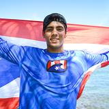 El surfer Max Torres se proclama campeón en Francia