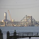 Demandan al propietario y el administrador del buque que tumbó puente en Baltimore