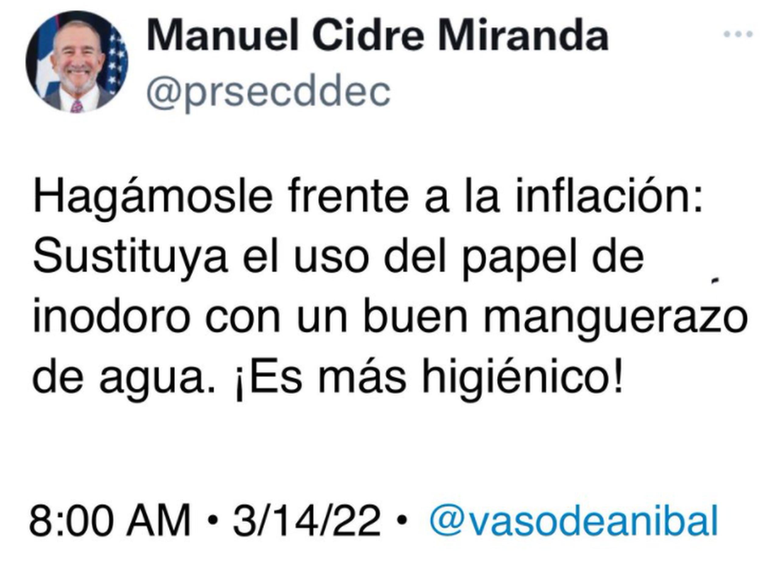 Uno de los tantos memes que se han creado falseando el tuit original de Manuel Cidre.