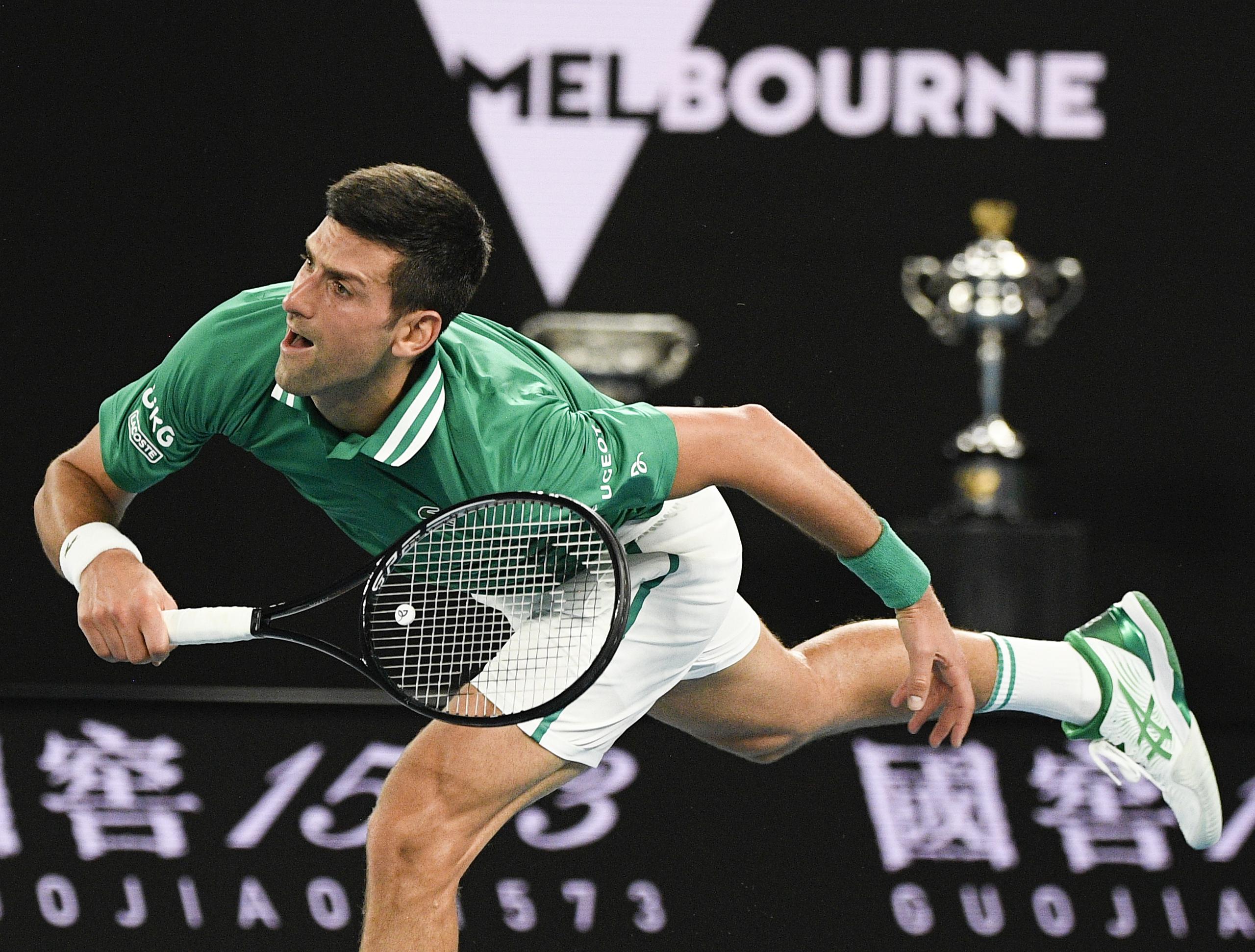 Novak Djokovic alcanzó las semifinales en Melbourne Park por novena vez.