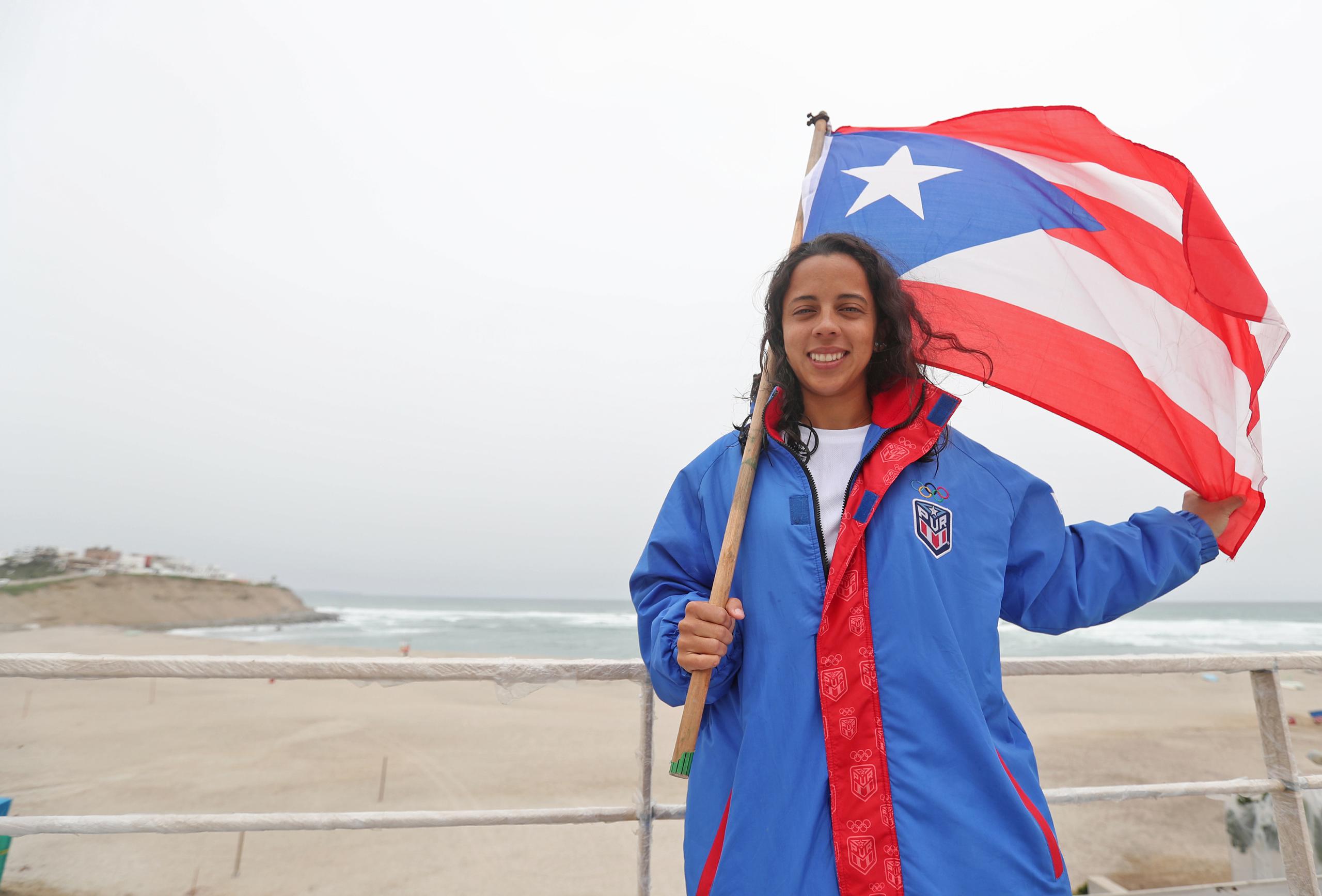 La surfer puertorriqueña Mariecarmen Rivera Rivera, ganó una medalla de bronce en paddleboard de los Juegos Panamericanos Lima 2019.