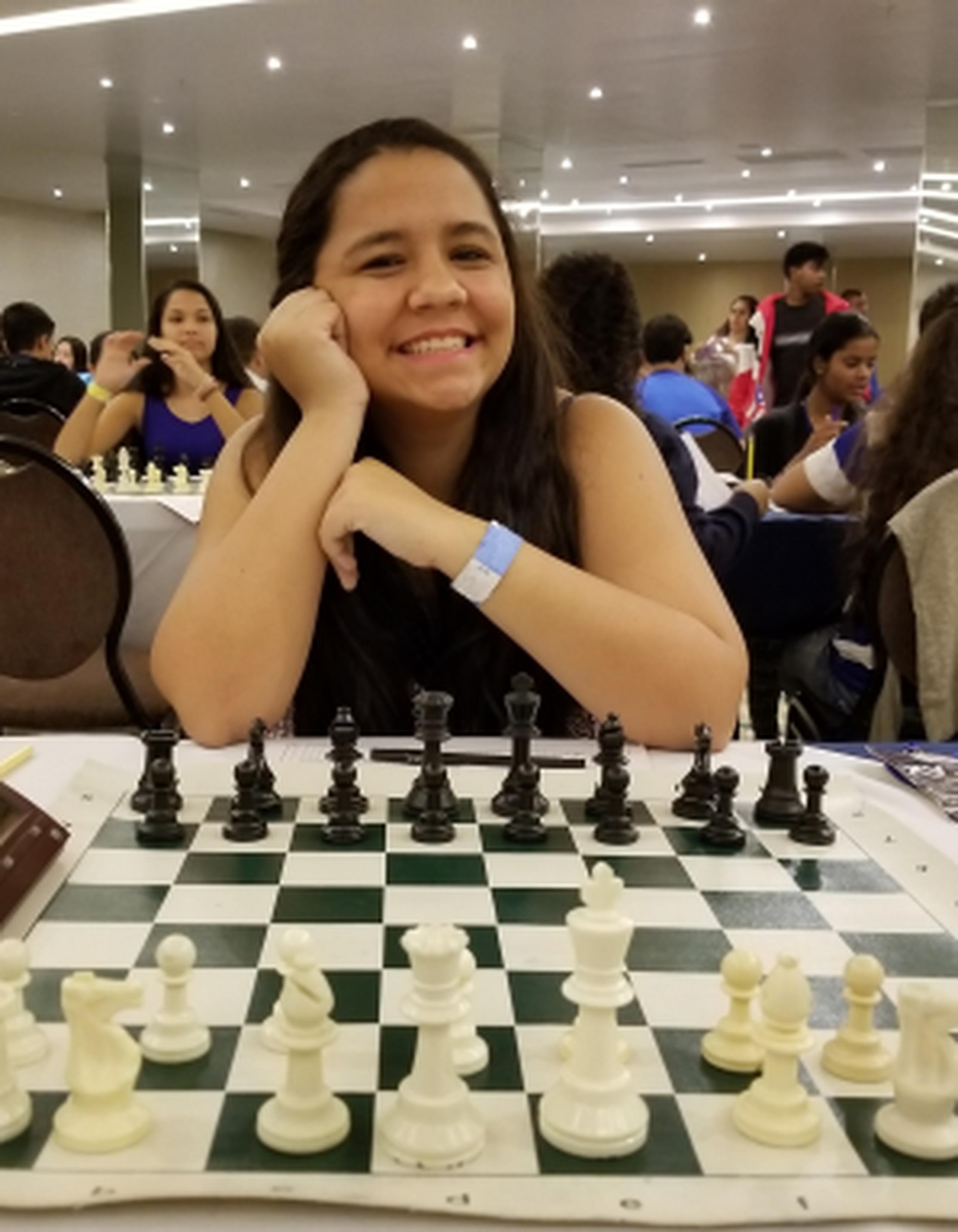 La jugadora más joven en ganar el Campeonato Nacional de Ajedrez de Puerto Rico indicó que se encuentra entrenando la mayor cantidad de tiempo posible. (Suministrada)