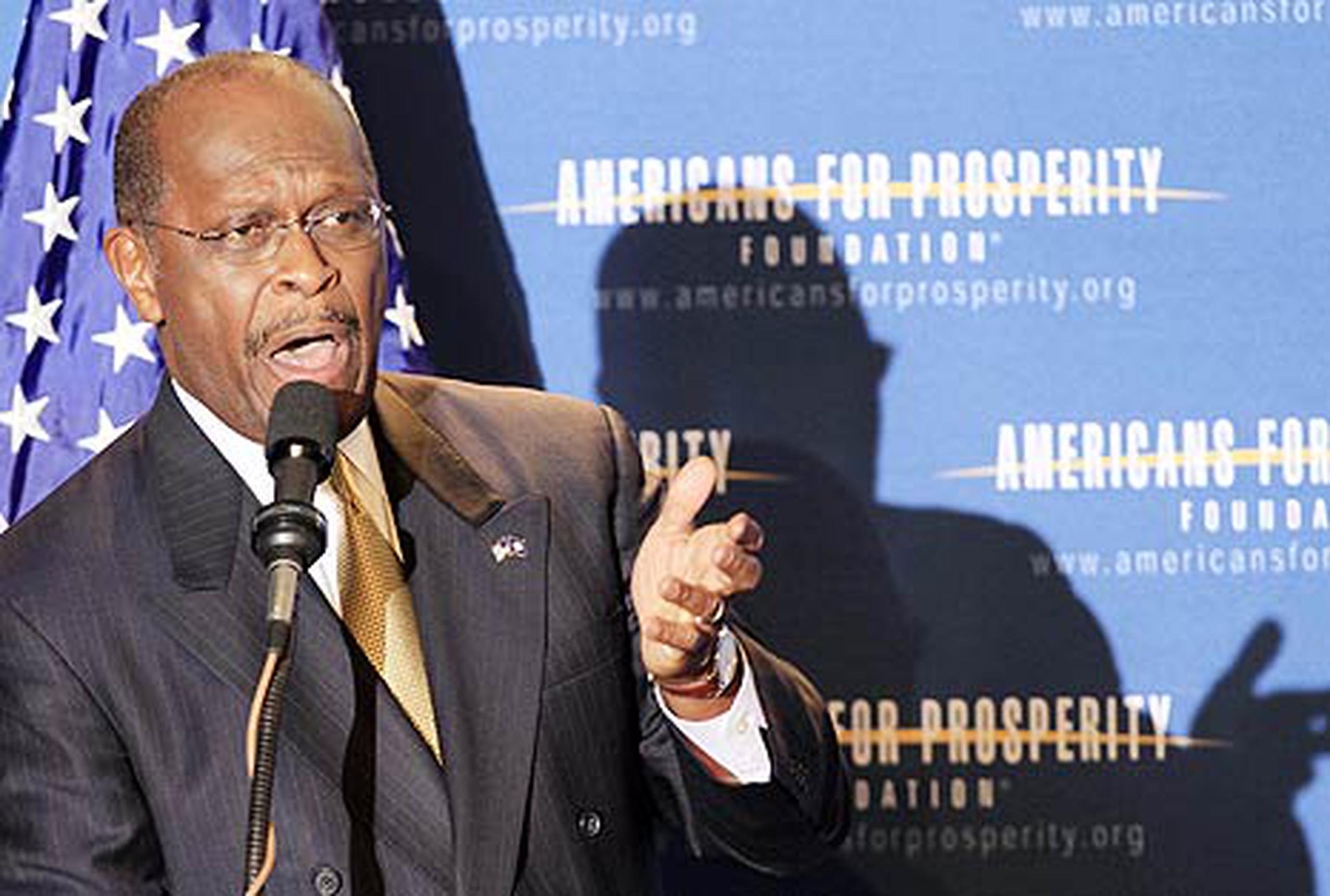 Herman Cain, conocido por tener un programa de radio, lanzó hoy su campaña política en Atlanta apelando a la necesidad de que EE.UU. regrese a los principios de los "padres fundadores". (AP/Jim Cole / Archivo)