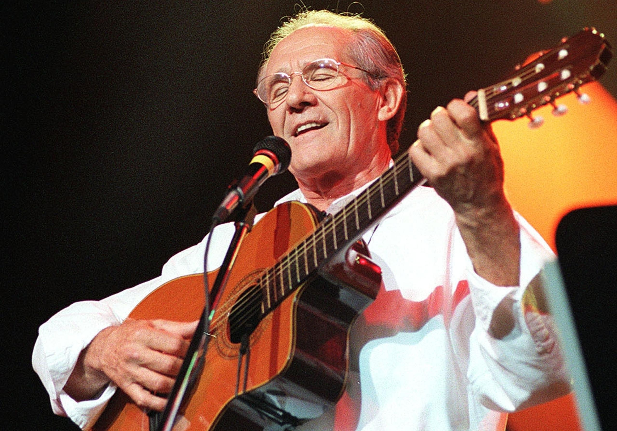 El músico italo-argentino, adoptado por Puerto Rico, cumplirá 15 años de fallecido.
