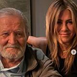Jennifer Aniston llora el fallecimiento de su padre