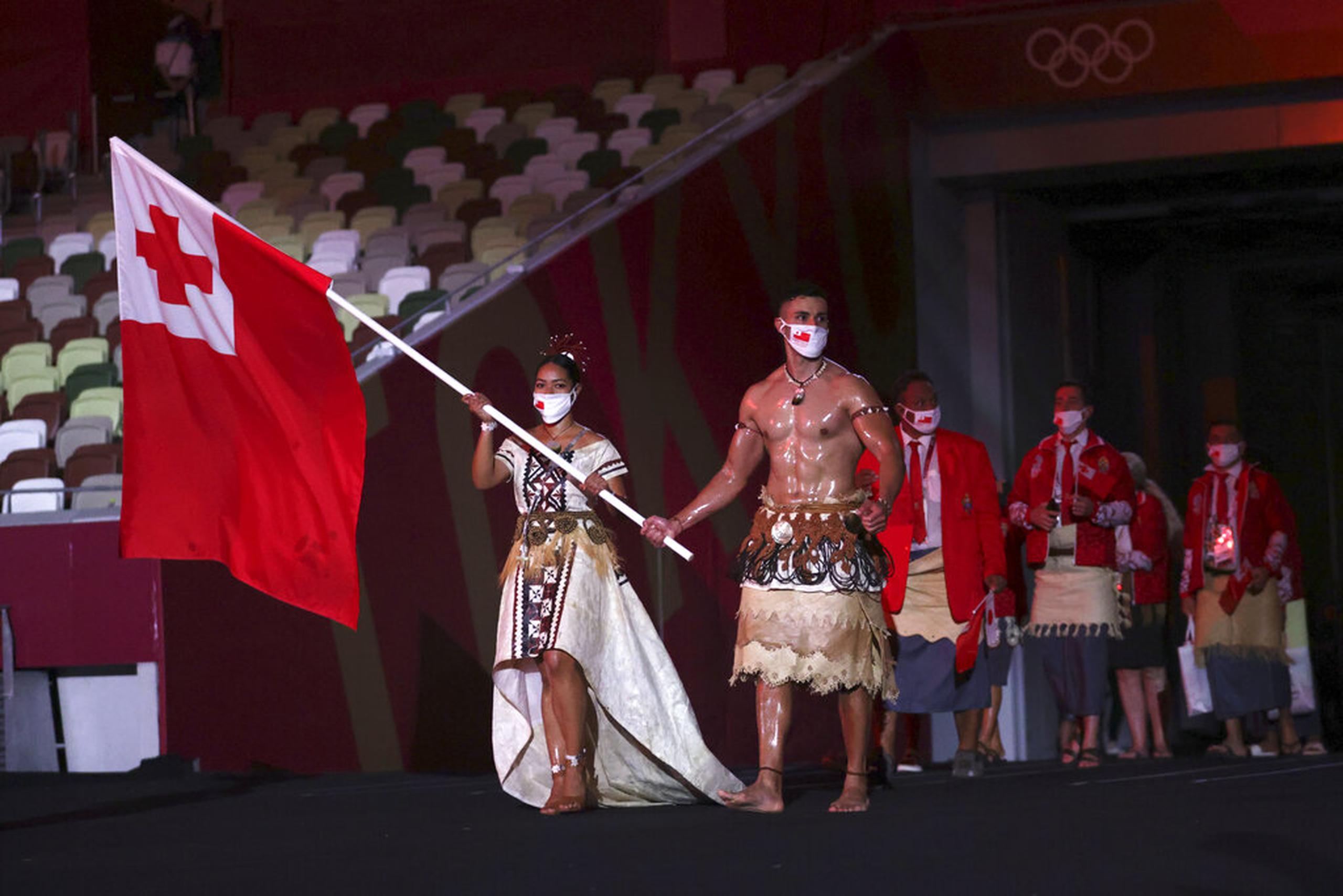 Pita Taufatofua ha sido abanderado de Tonga a dos olimpiadas de verano y una de invierno.