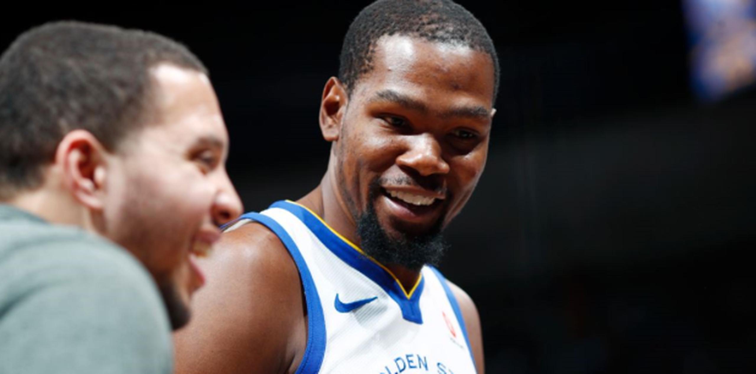 Durant logró 28 puntos. (AP)