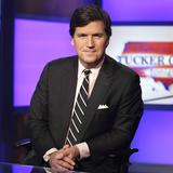 Fuera de Fox News el polémico presentador Tucker Carlson