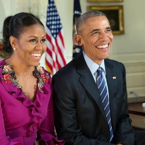 Michelle Obama le roba el show al presidente en el último mensaje de Navidad