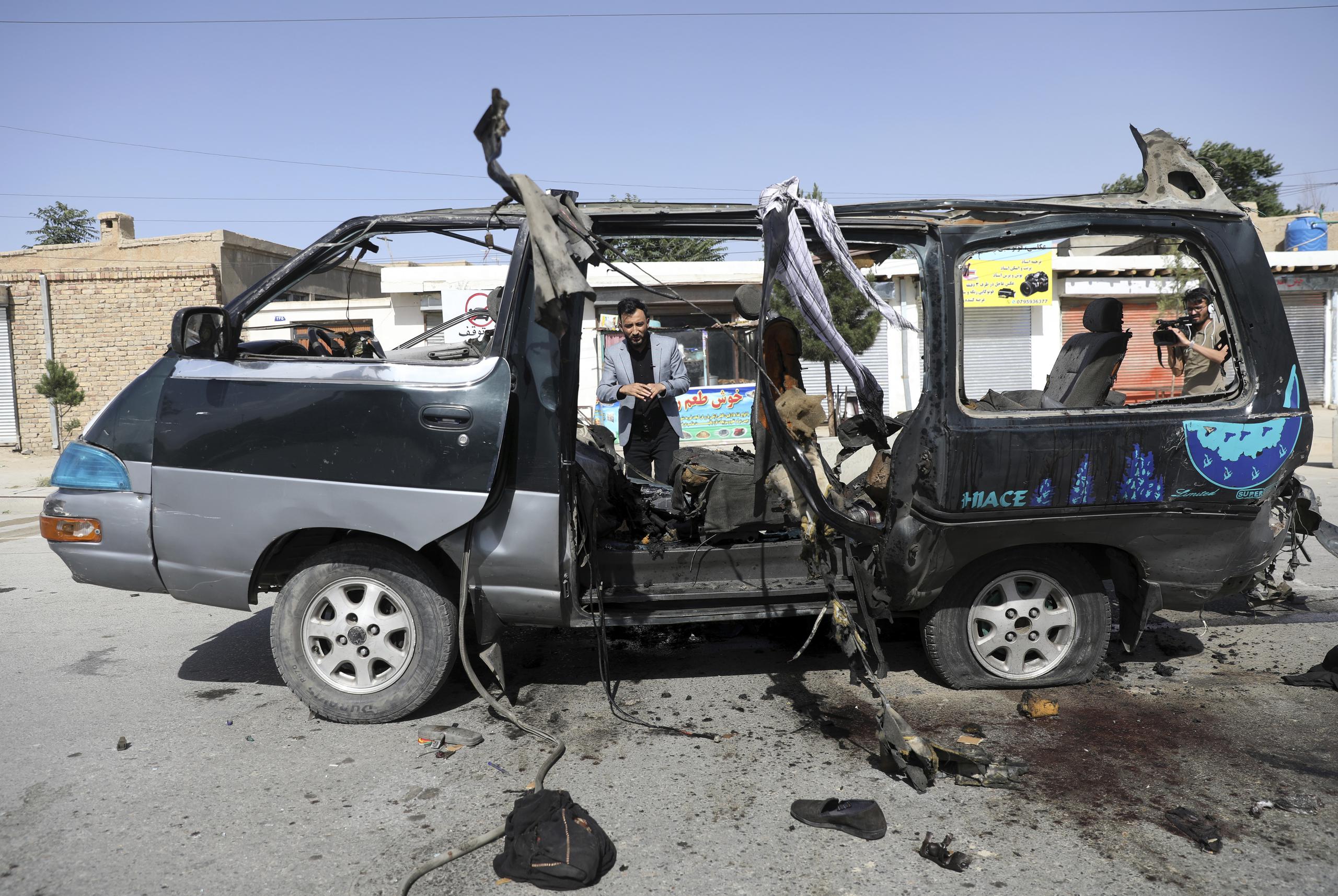 El grupo Estado Islámico ha realizado ataques similares en la zona; el martes, un ataque con dos minivans mató a una decena de personas.