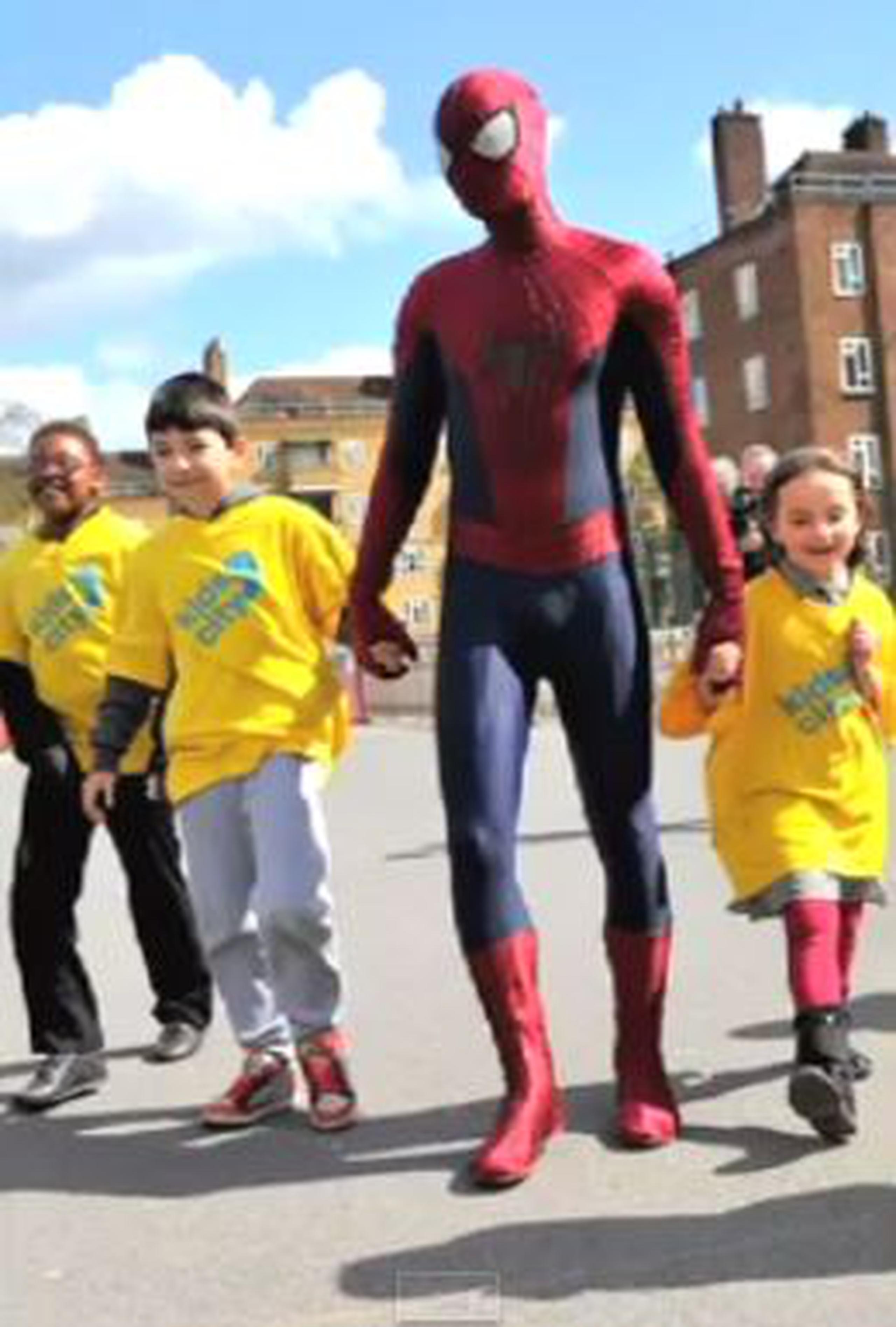 El actor se encuentra en Londres promocionando "El sorprendente Hombre Araña 2: La amenaza de Electro". (Captura)