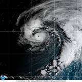 Epsilon se convierte en el décimo huracán de la temporada del Atlántico