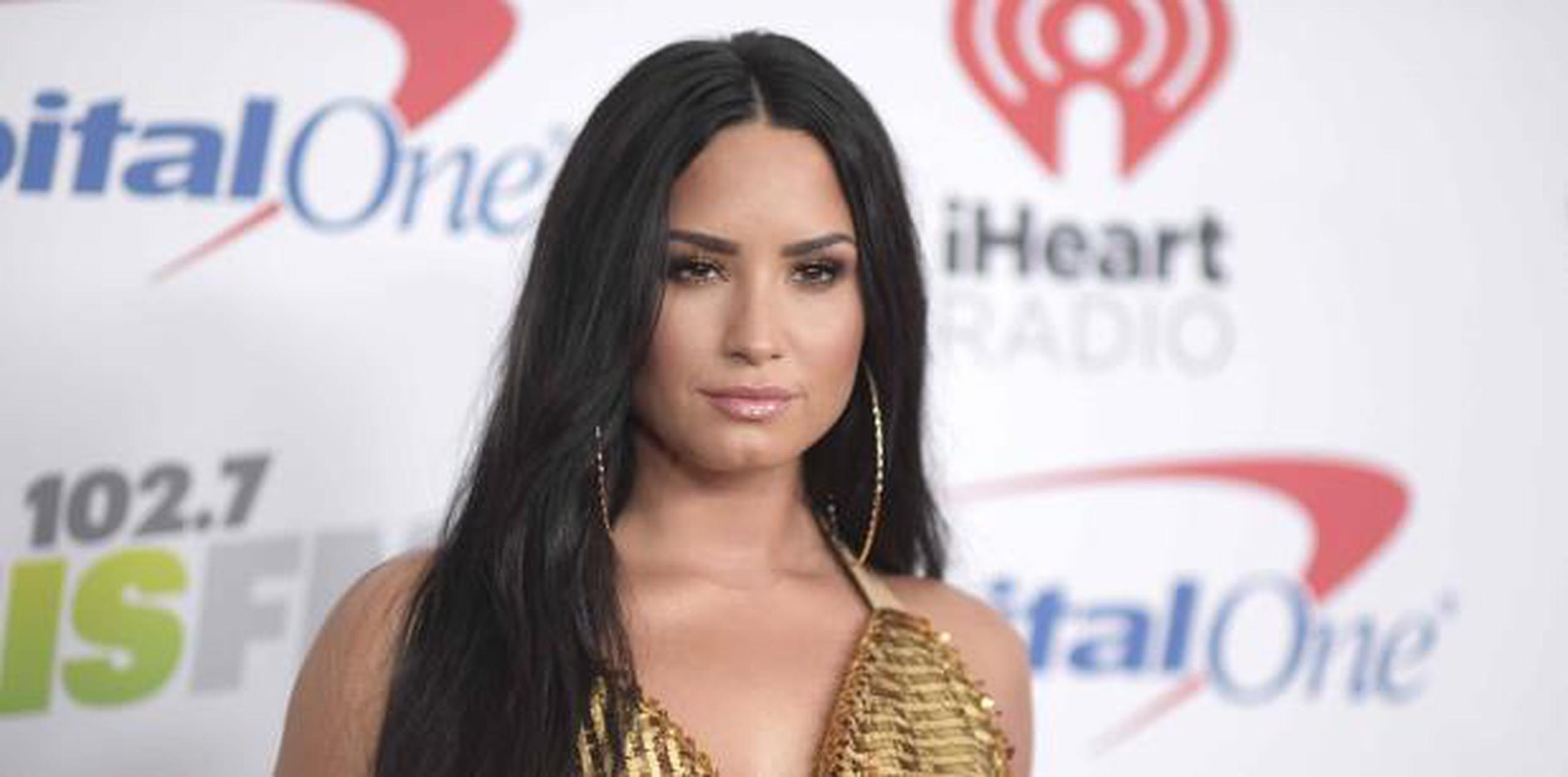Demi Lovato, de 25 años, ha padecido desórdenes alimenticios y también llegó a mutilarse, entre otros problemas. (AP)