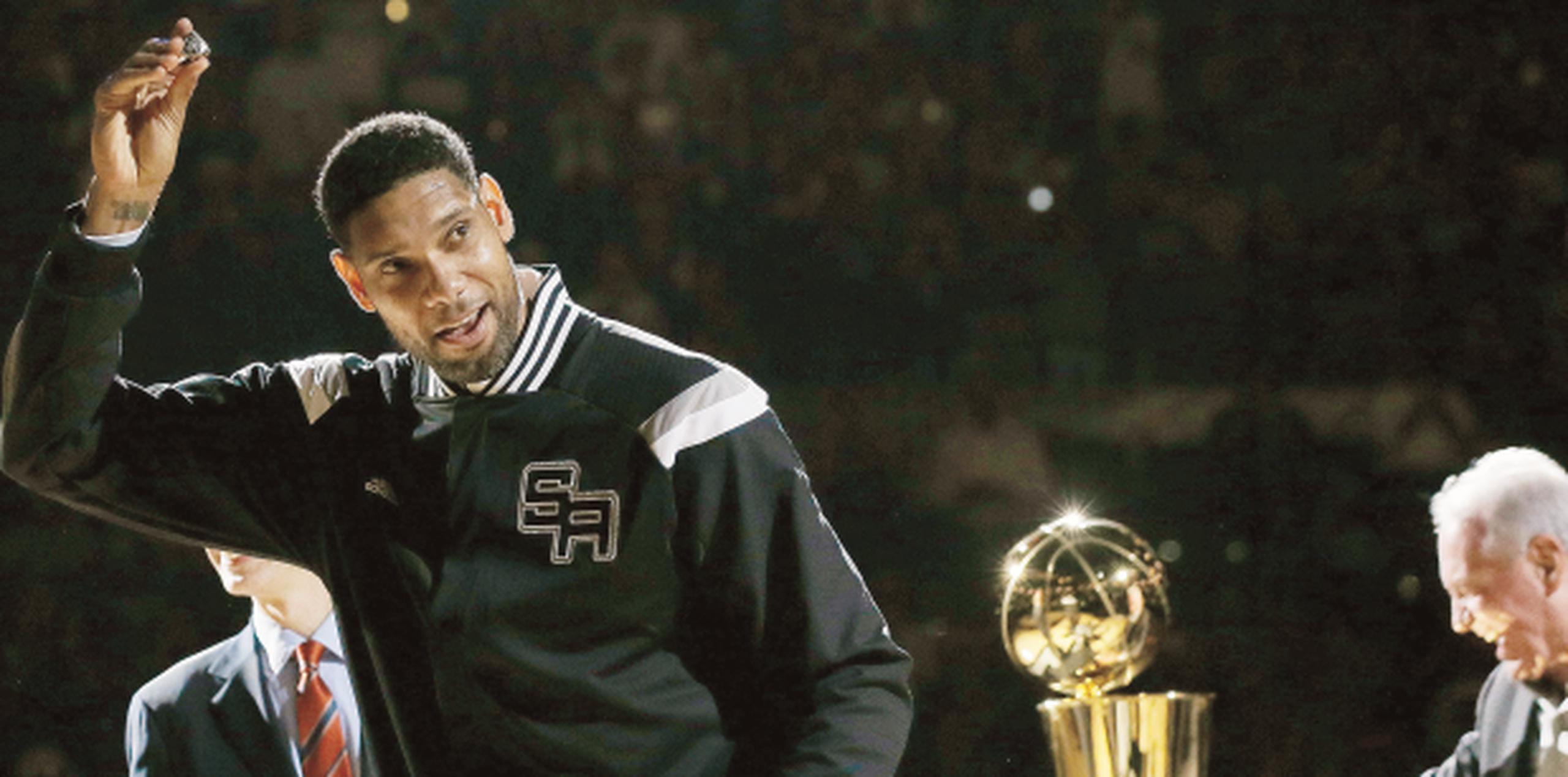 Tim Duncan jugó los 19 años de su carrera en la NBA con los Spurs de San Antonio. (Archivo)