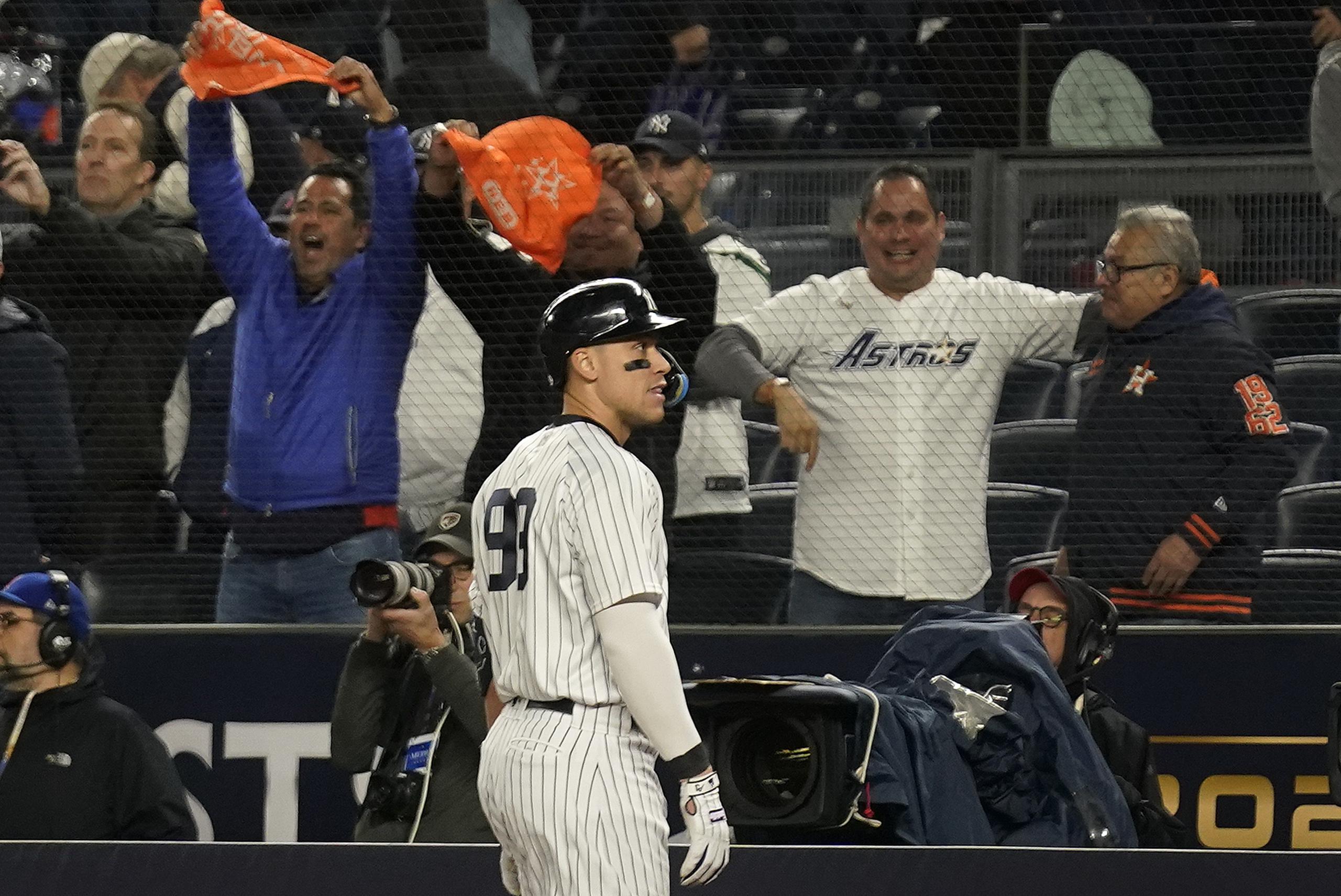 El jardinero de los Yankees de Nueva York, Aaron Judge, podría ser el eje de alegadas conversaciones incorrectas entre los propietarios de los Yankees y de los Mets.