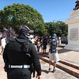 Protestan en contra de reinstalar la estatua de Juan Ponce de León en el Viejo San Juan