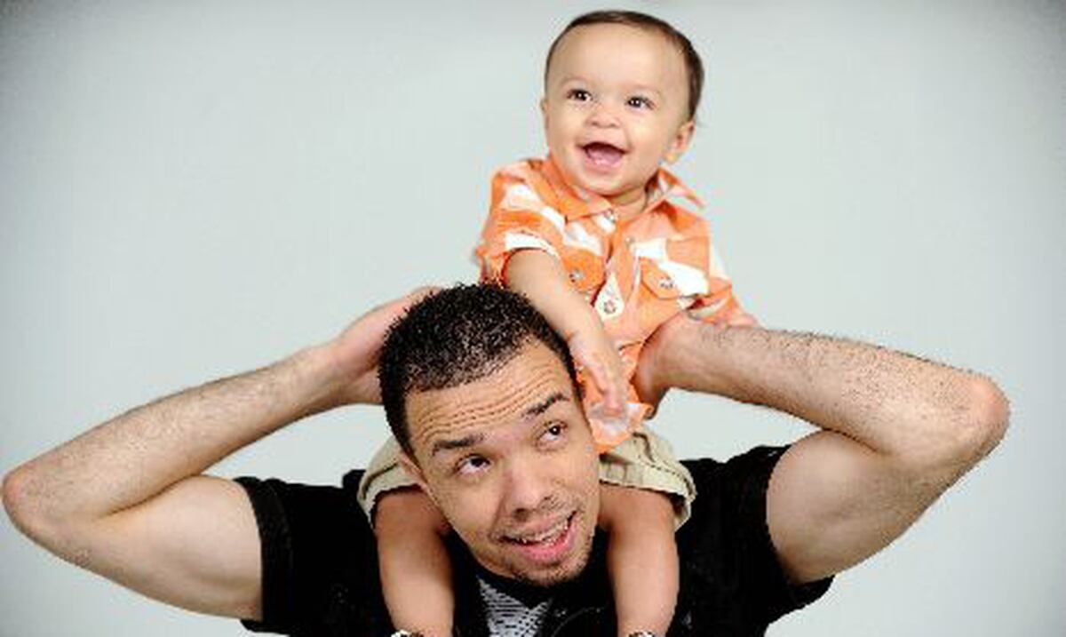 La Paternidad Le Cambio La Vida A Alex Zurdo Primera Hora Biografia do cantor urbano de musica crista alex zurdo. la paternidad le cambio la vida a alex