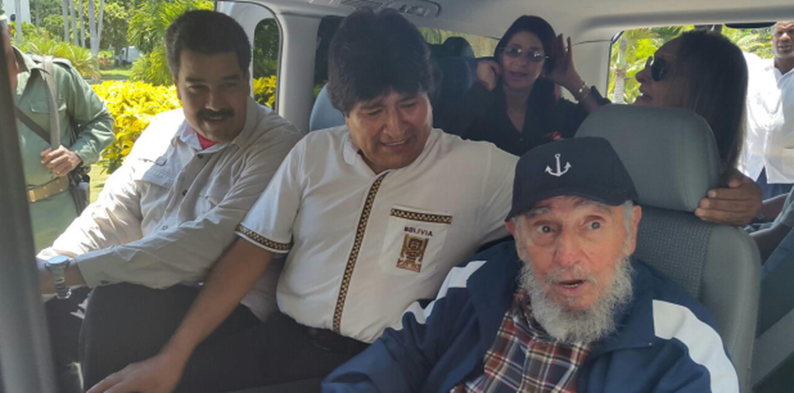 Los presidentes de Venezuela, Nicolás Maduro, y de Bolivia, Evo Morales, acompañaron hoy al exgobernante cubano Fidel Castro. (EFE)