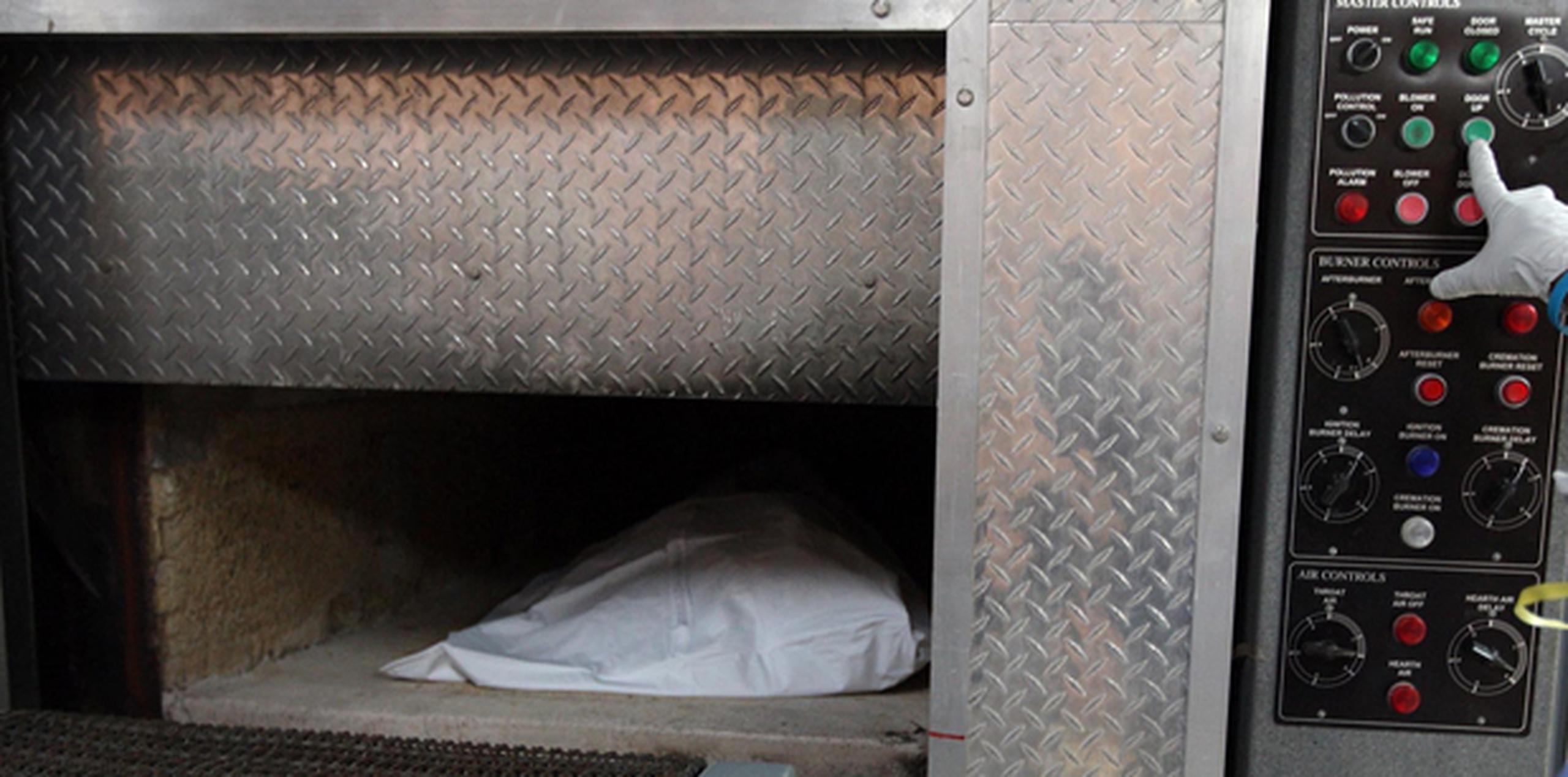 Conveniencias de la cremación de cadáveres Primera Hora