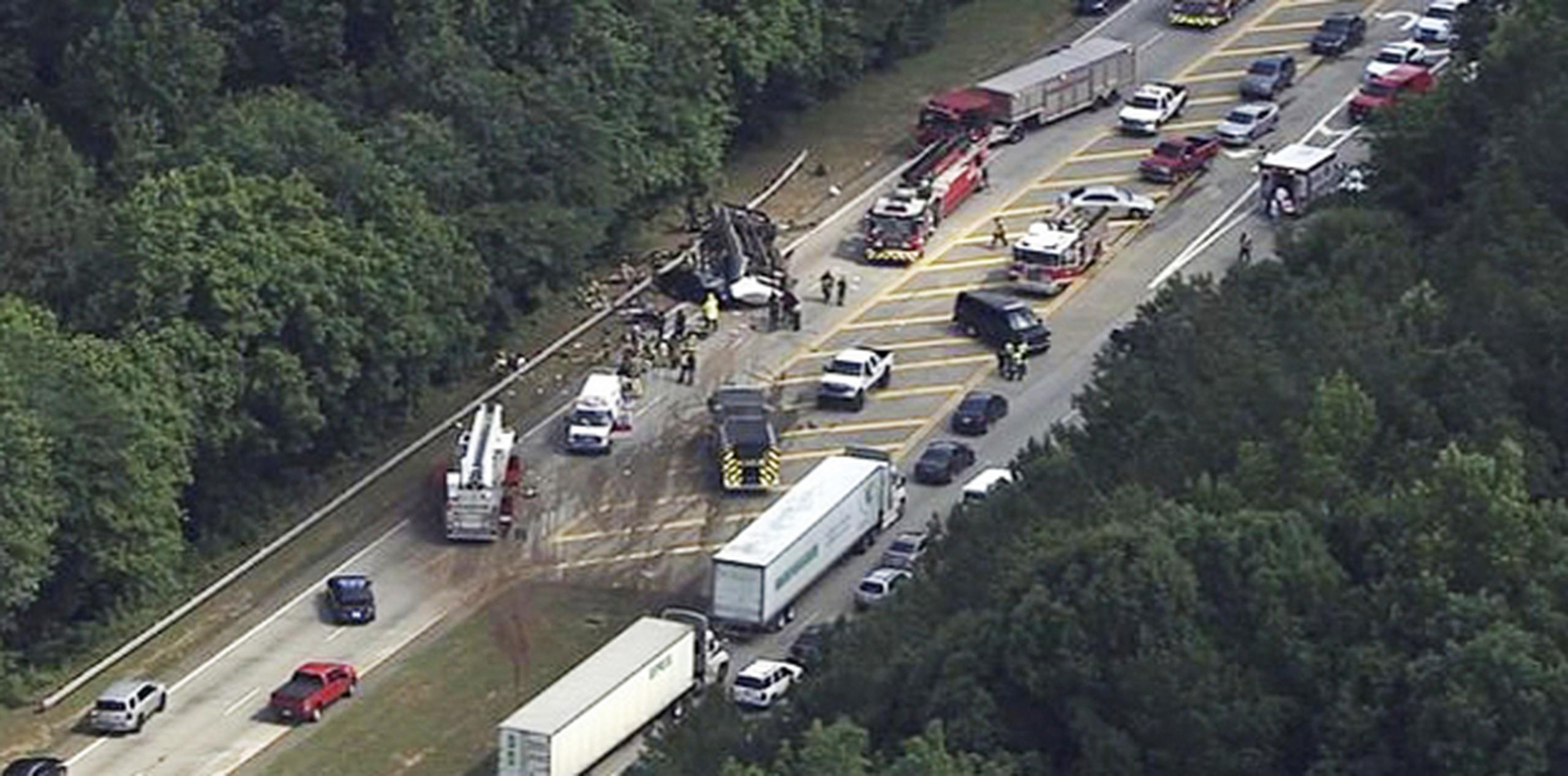 Un muerto y decenas de heridos en accidente de jóvenes misioneros en