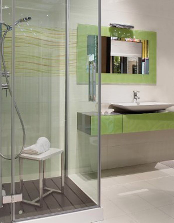 Accesorios clave al decorar el baño - Primera Hora