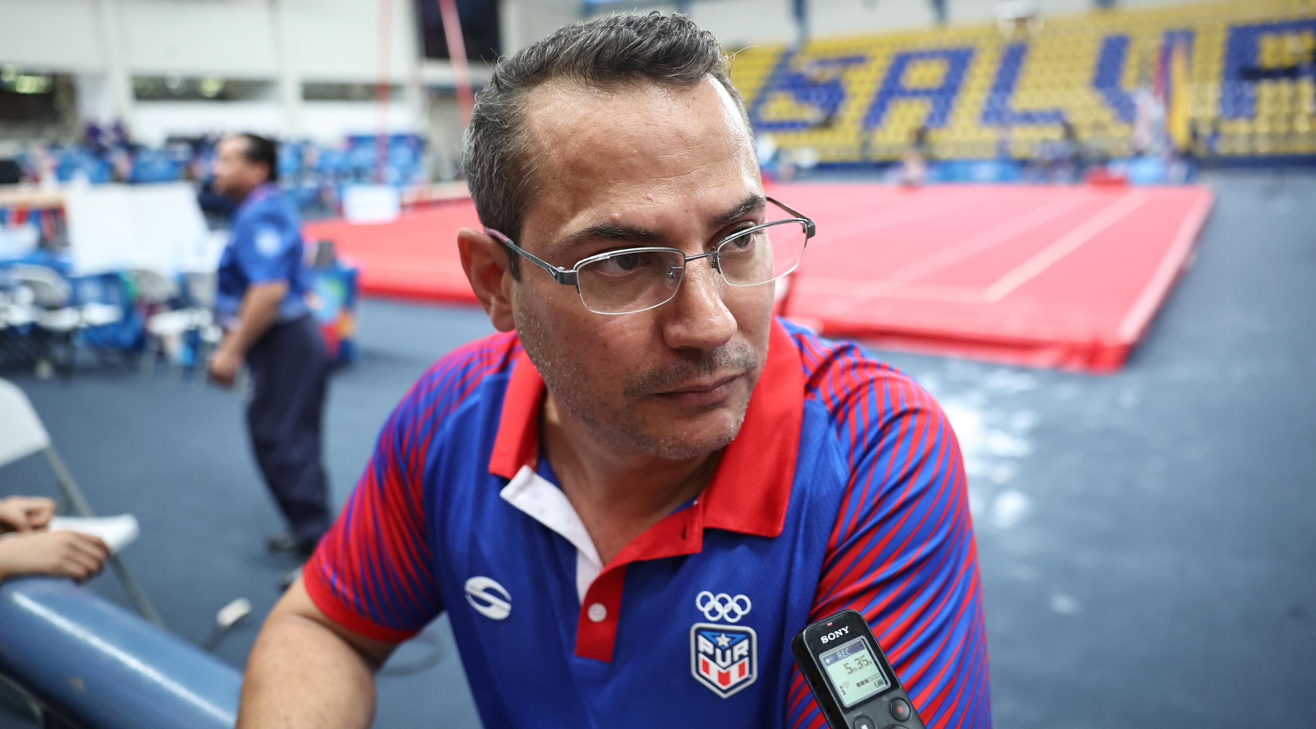 Juan Carlos Colón fue un pasado gimnasta nacional y de hecho compitió en los Juegos San Salvador 2002.