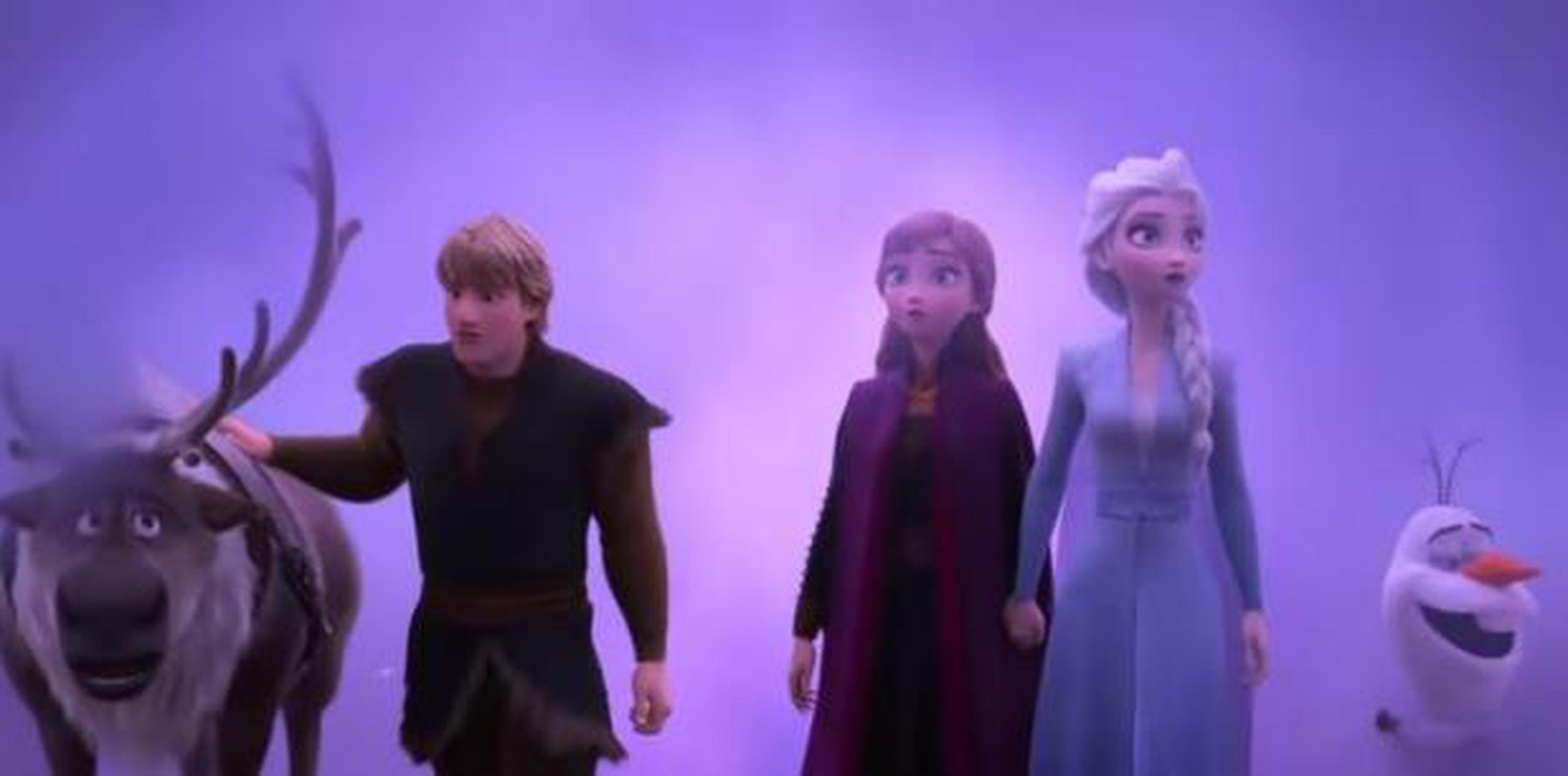 Cuando los creadores de Frozen se sentaron a escribir la segunda parte, el mundo ya conocía a sus protagonistas y aplaudía la soltería de Elsa como ejemplo de una princesa Disney que no necesita un hombre para salvarse. (Captura)
