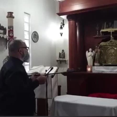 Terremoto sorprende a sacerdote de Ponce dando servicio religioso en vivo por Facebook