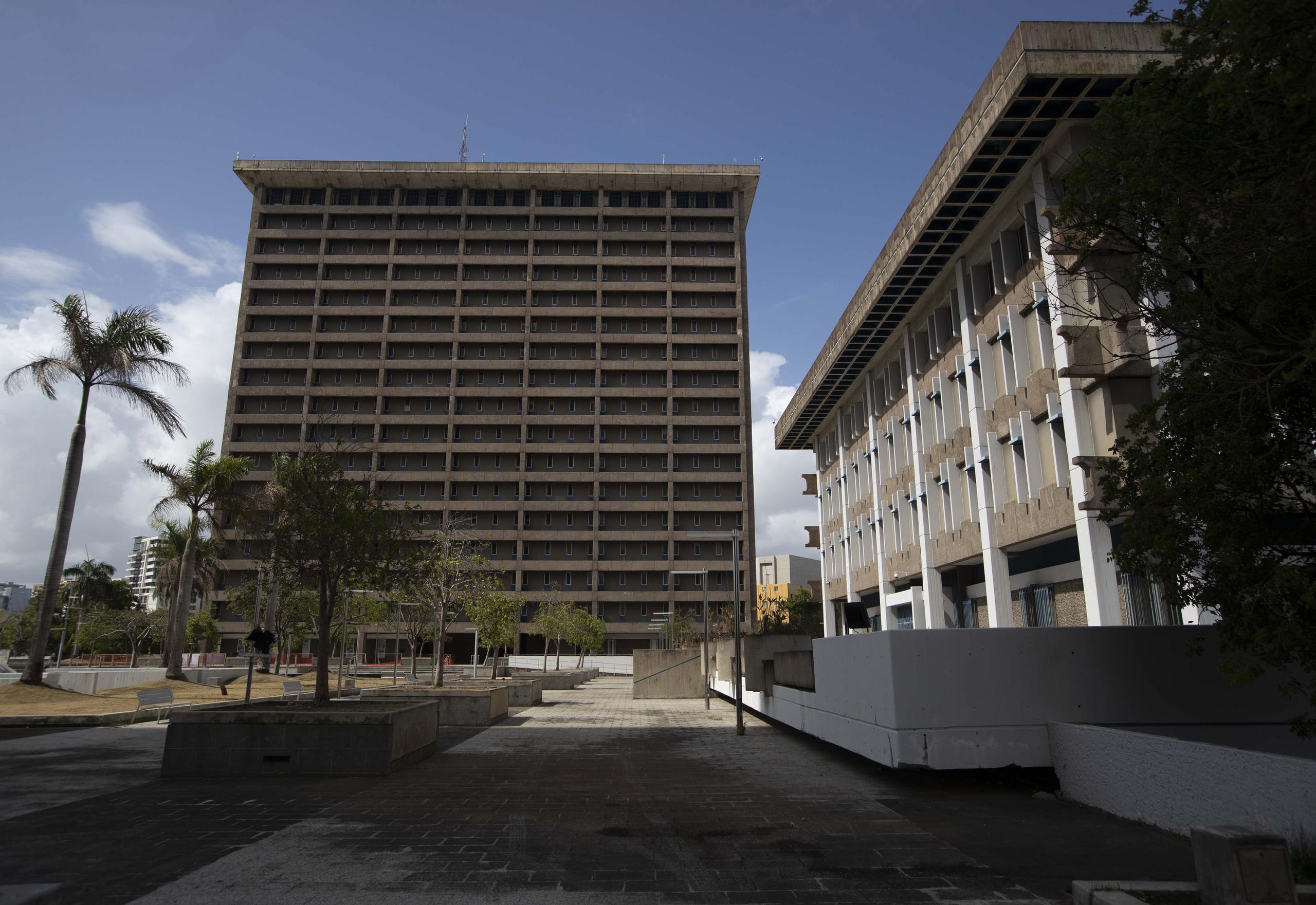 Plaza del Centro Gubernamental de Minillas, en San Juan.