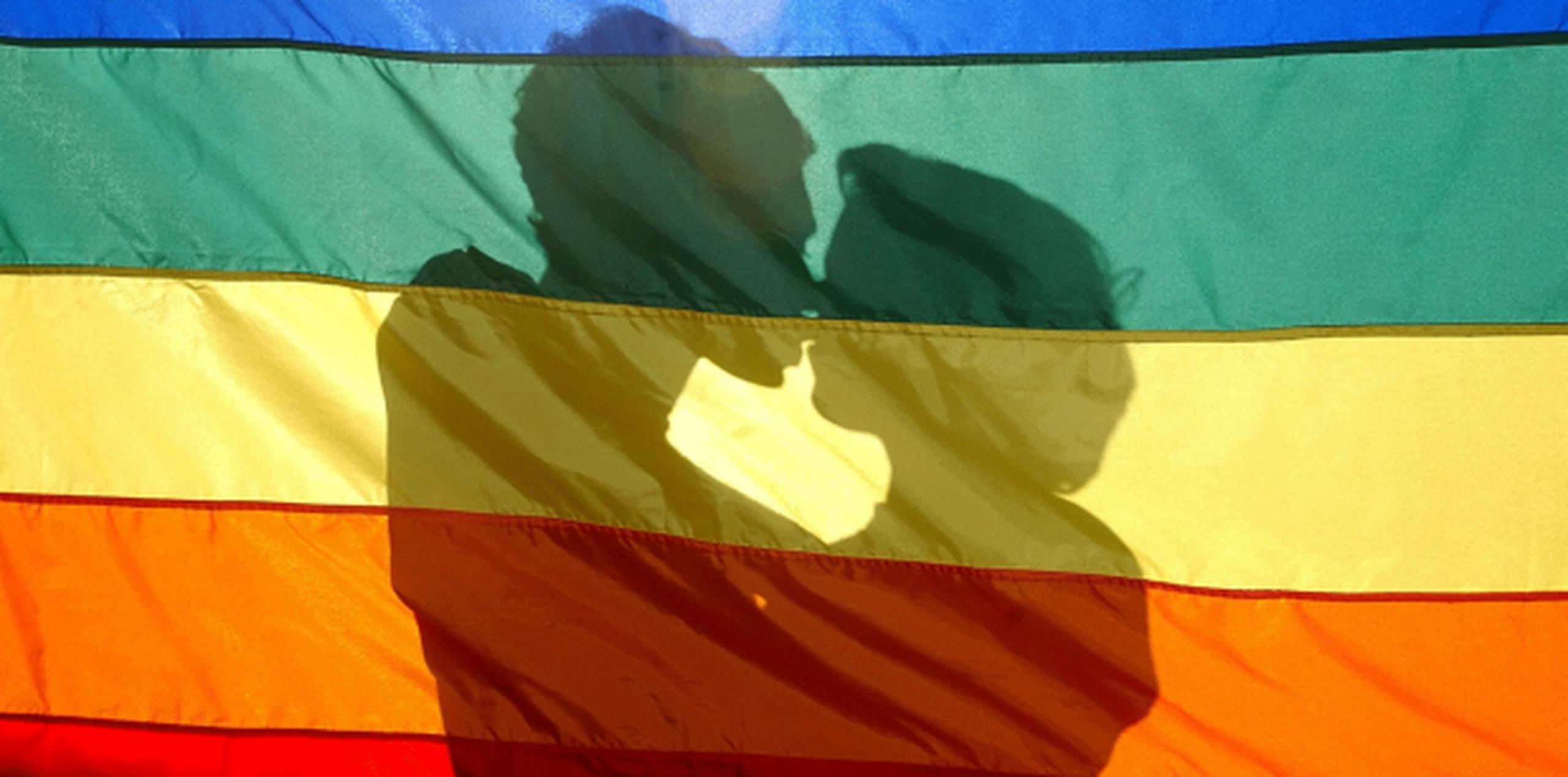 A partir de hoy, todos los matrimonios homosexuales celebrados en el extranjero y registrados en los ayuntamientos italianos quedarán cancelados.(Archivo)