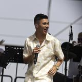 Luis Vázquez estrena su versión del éxito “Peligro de amor”