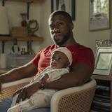 Kevin Hart demuestra su versátil en “Fatherhood” de Netflix