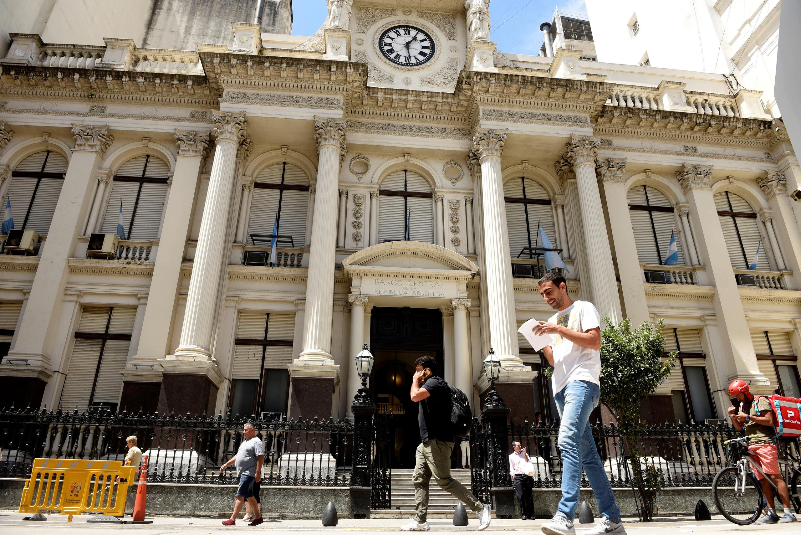 Buenos Aires y sus localidades cercanas han experimentado un descenso sostenido de casos desde septiembre. (EFE)