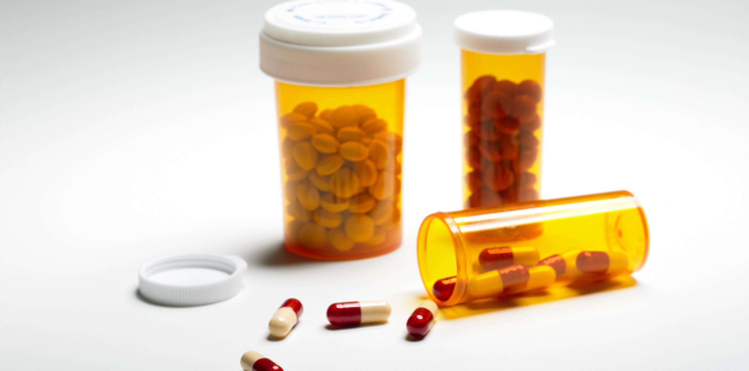 Los CDC descubrieron que el número e índice de muertes por sobredosis de fármacos recetados entre las mujeres aumentó en un 400% de 1999 al 2010. (Archivo)
