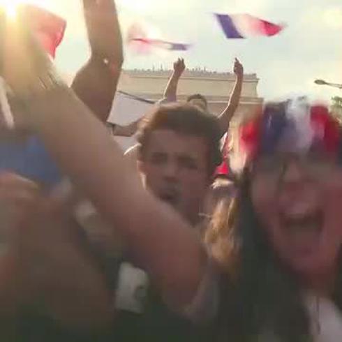 Borrachera de alegría en Francia por la corona mundialista