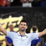 Djokovic se sitúa en cuartos en Australia e iguala récord de Federer 
